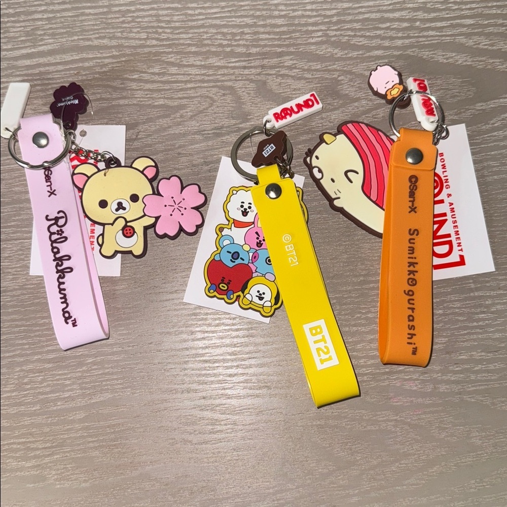 Rilakkuma, Sumikko gurashi, & BT21 keychains x3